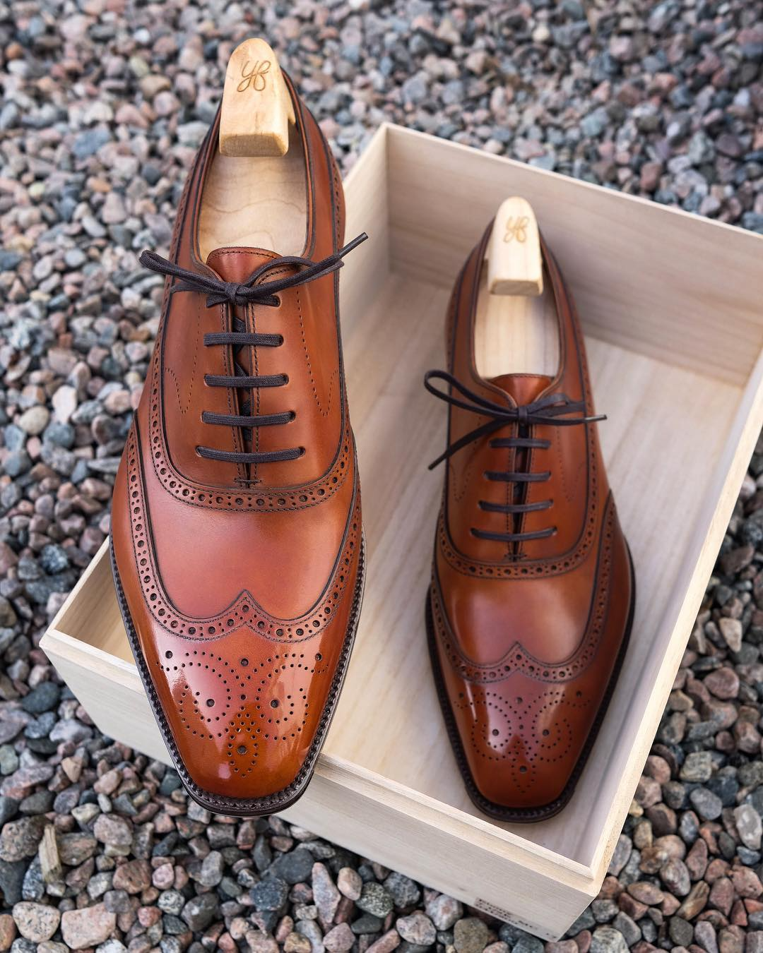 Classic Design Brogue dress formal shoes