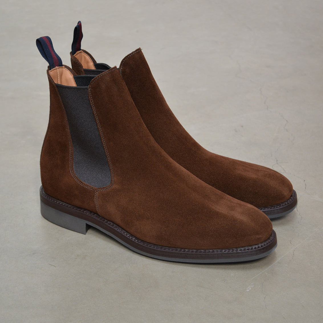 Nubuck boots vintage chelsea boots