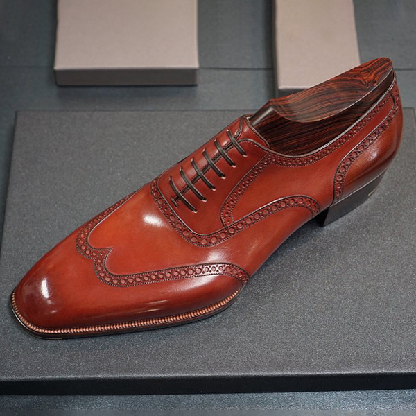 Brown-red classic three-section toe Oxford leather shoes
