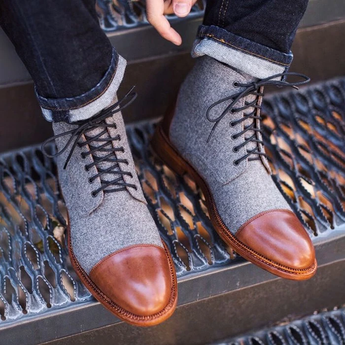 HANDMADE MEN‘S CLASSIC LACE-UP BOOTS