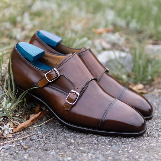 Red-brown pointed-toe two-button slip-on leather business shoes