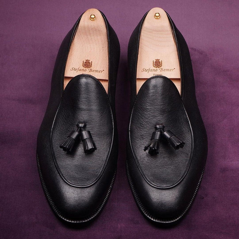 Pure black handmade men's tassel loafers