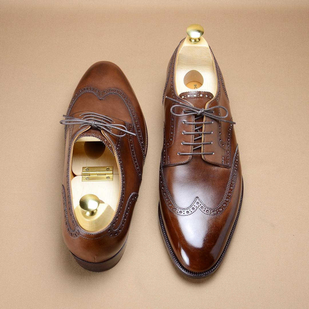 New men's brown brogue shoes