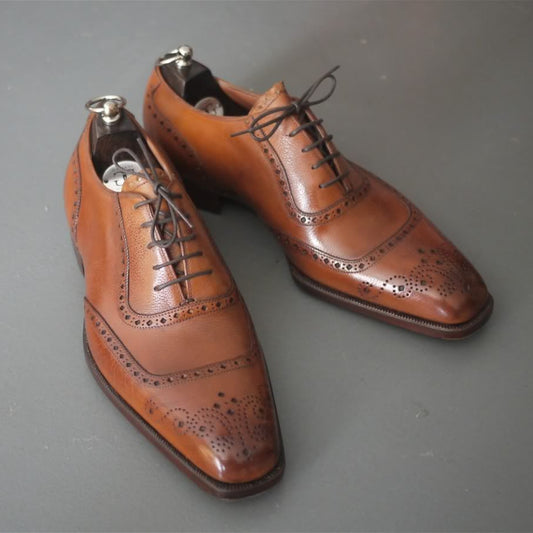 Brown classic brogue point-toe leather shoes dress shoes