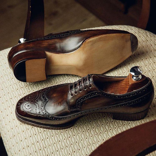 Classic brown men's brogue pattern gentleman derby shoes