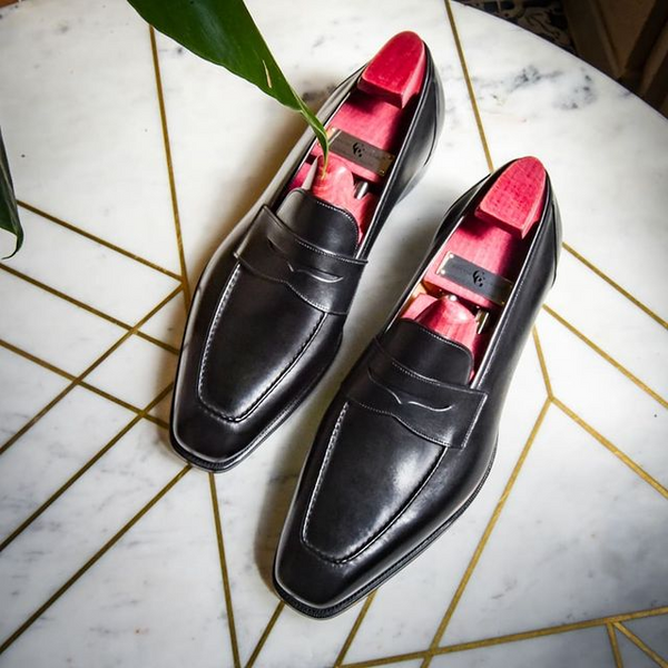 Black leather fashion men_s loafers