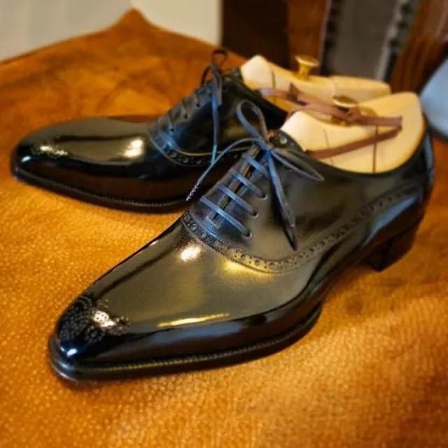 Men's black classic gentleman style Oxford brogue shoe