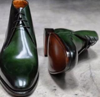 Green handmade classic chukka boots