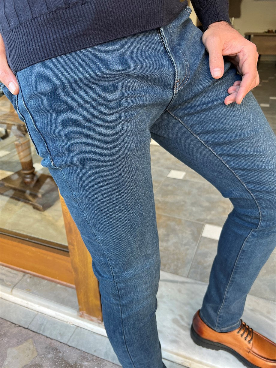 Slim Fit Jeans With Grinding Side Pockets